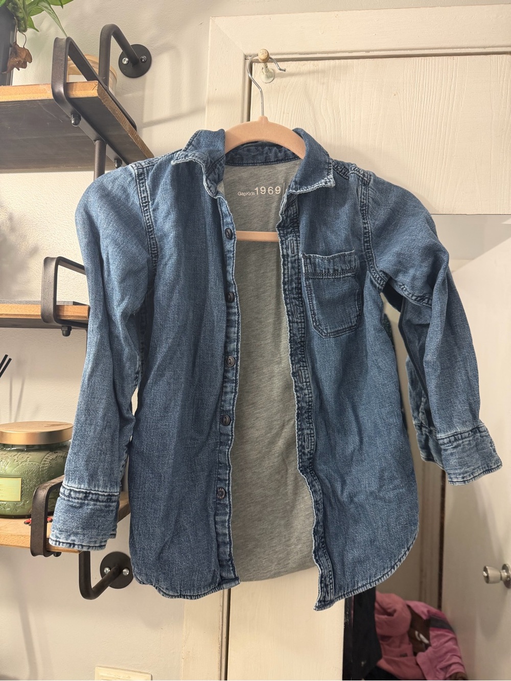 GAP Kids 1969 Heather Gray T-Shirt with Dark Blue Collar